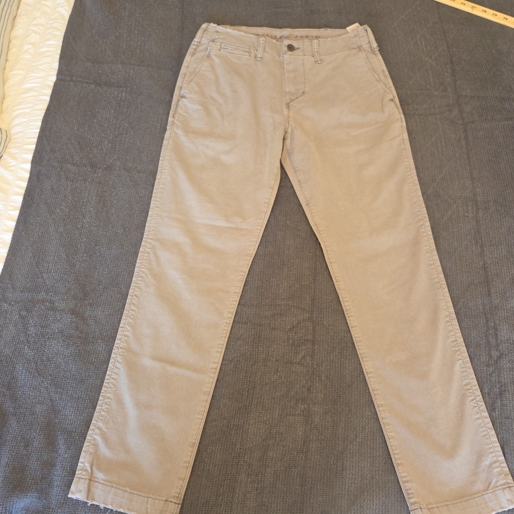 American Eagle Outfitters Mens 30x30 Slim Fit Khaki Chino Pants Tan Stretch